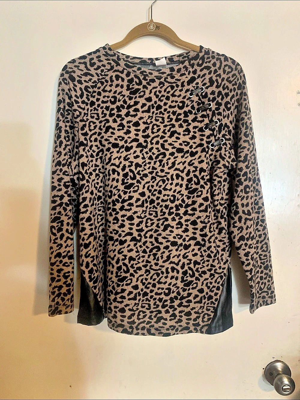 Sunshine & Rodeos Leopard Print Long Sleeve Top in Brown & Black Medium